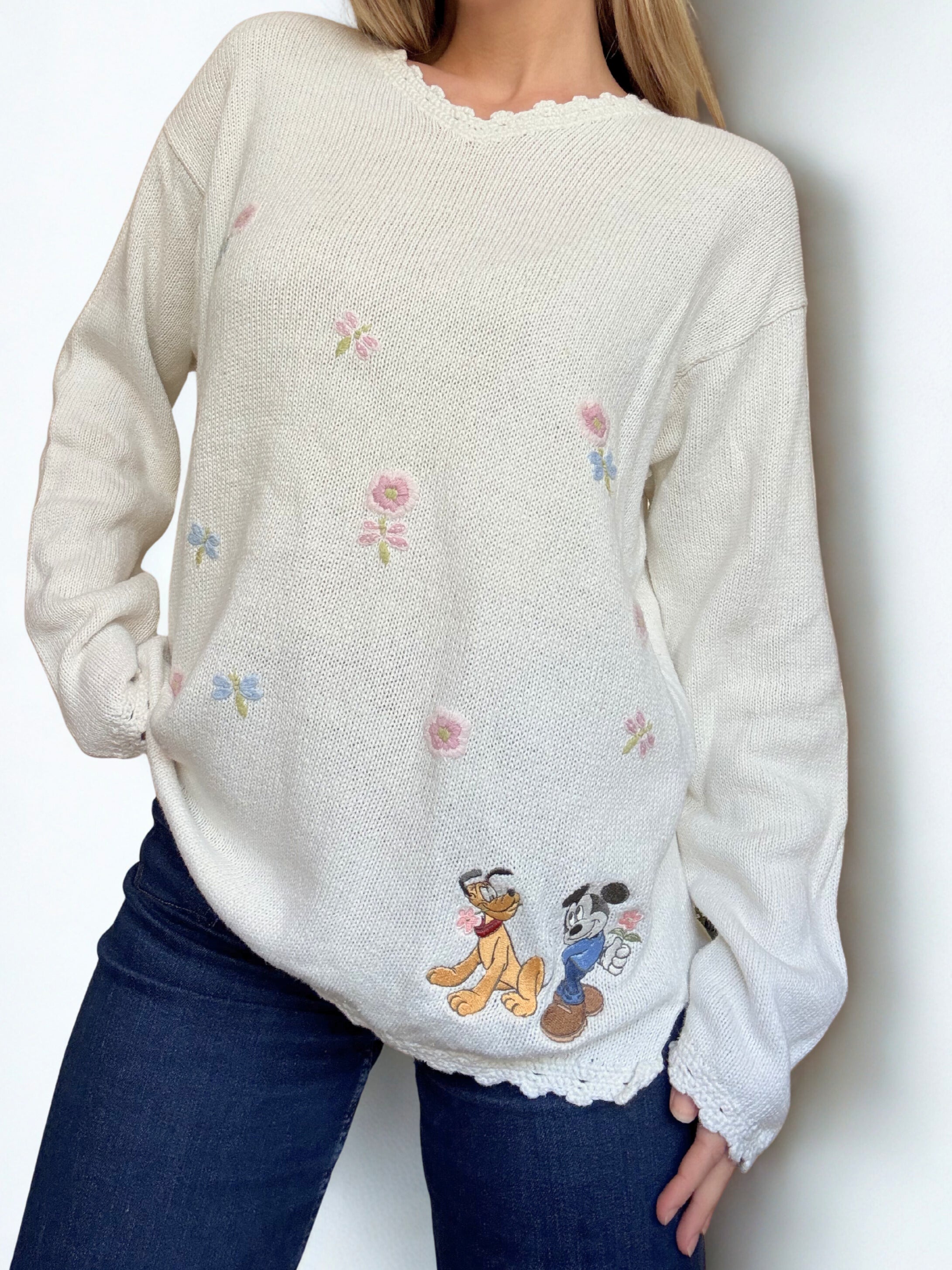 Mickey & Pluto Spring time Knit Sweater